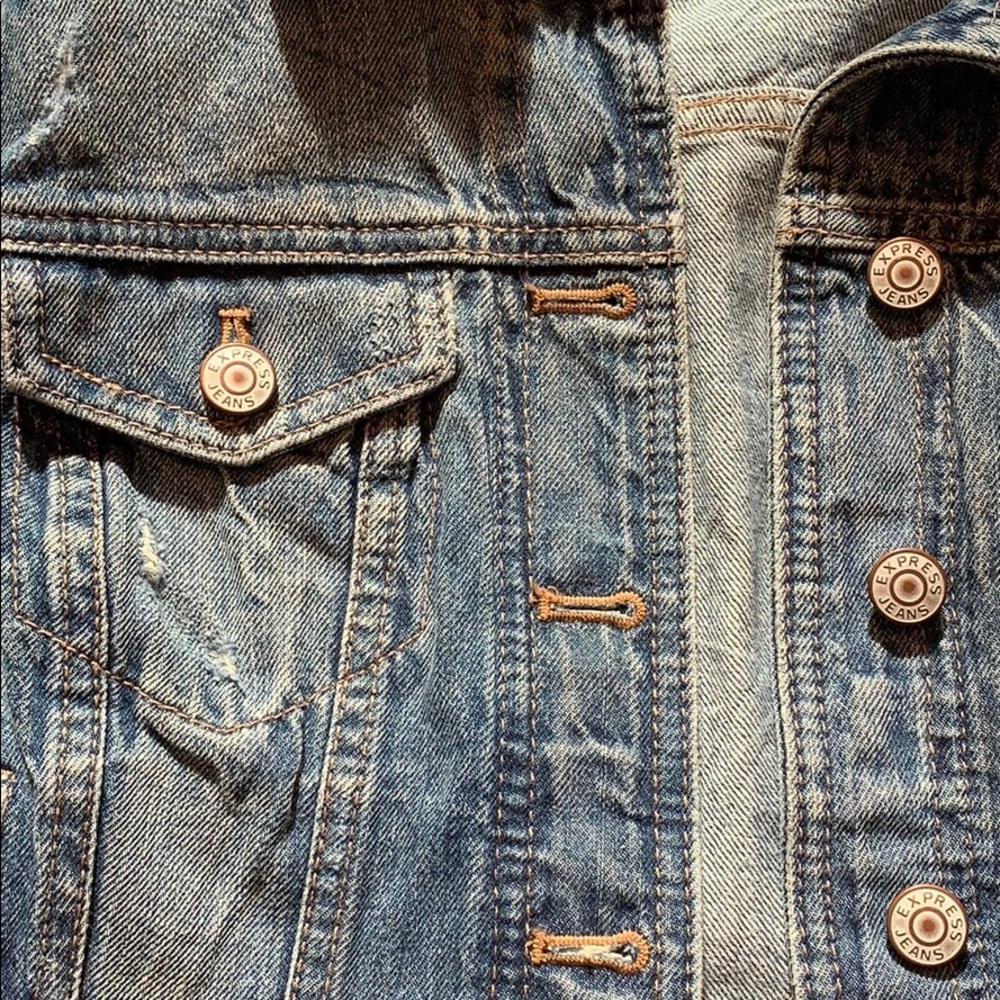 Express Jean Vest - Picture 3 of 4